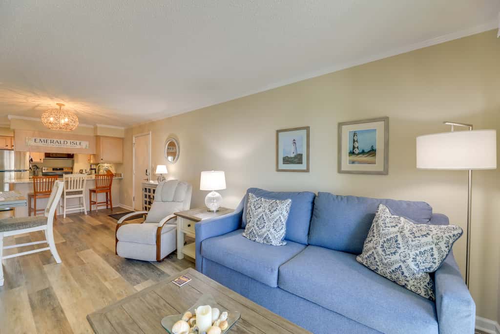 Emerald Isle Vacation Rental w/ Resort Pool!