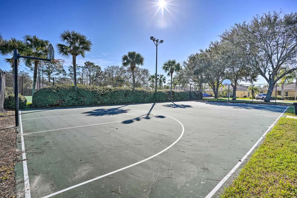 Community Pool: Family-Friendly Florida Condo!