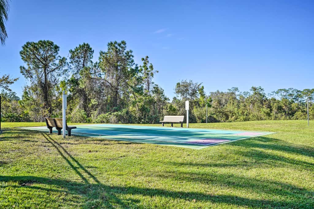 Community Pool: Family-Friendly Florida Condo!