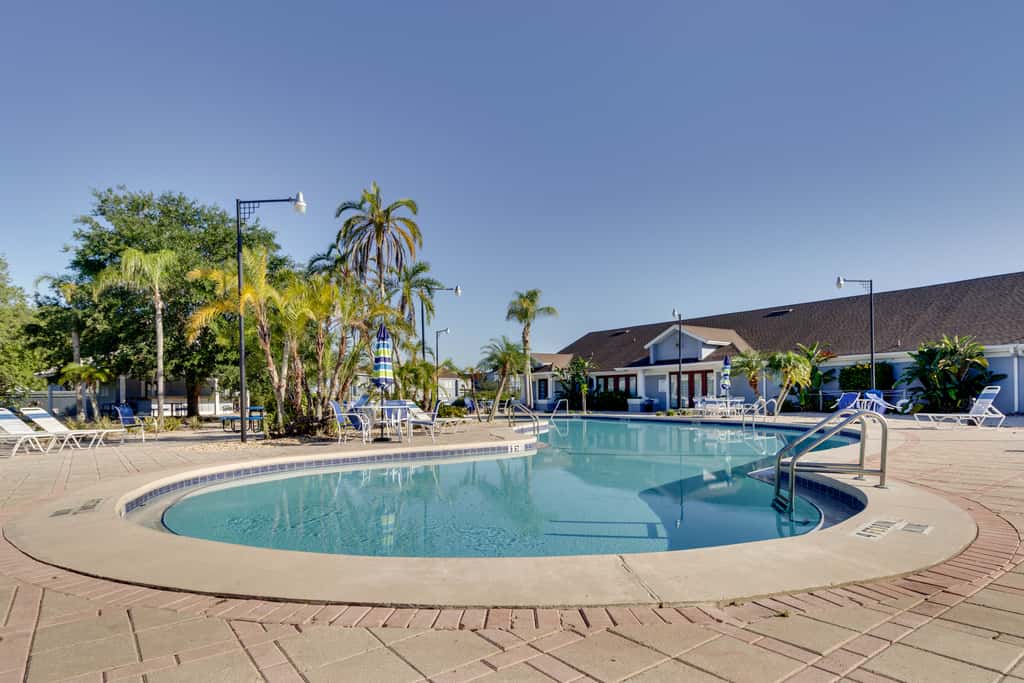 9 Mi to Disney World: Townhome w/ Pool Access!