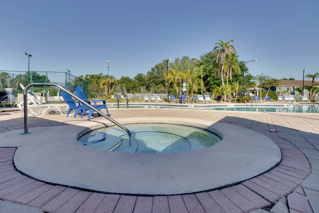 9 Mi to Disney World: Townhome w/ Pool Access!