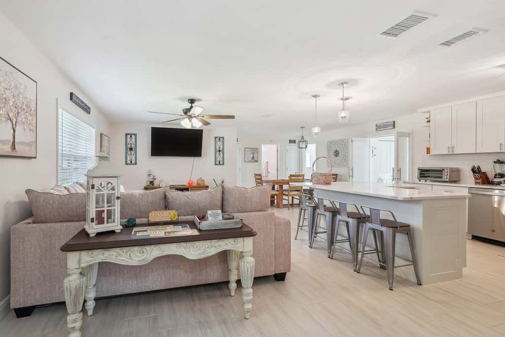 Bikes, Yard & Fire Pit at Upscale Lecanto Home!