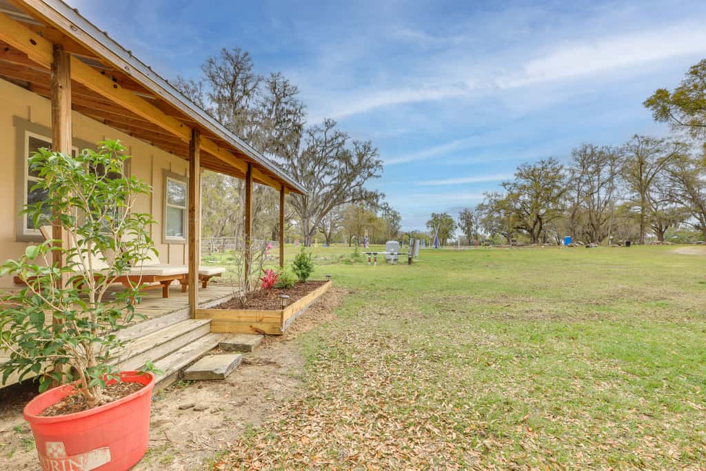 Cottage on 80-Acre Farm near WEC & Devil's Den