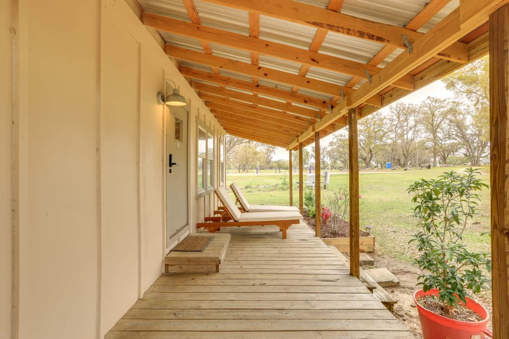 Cottage on 80-Acre Farm near WEC & Devil's Den
