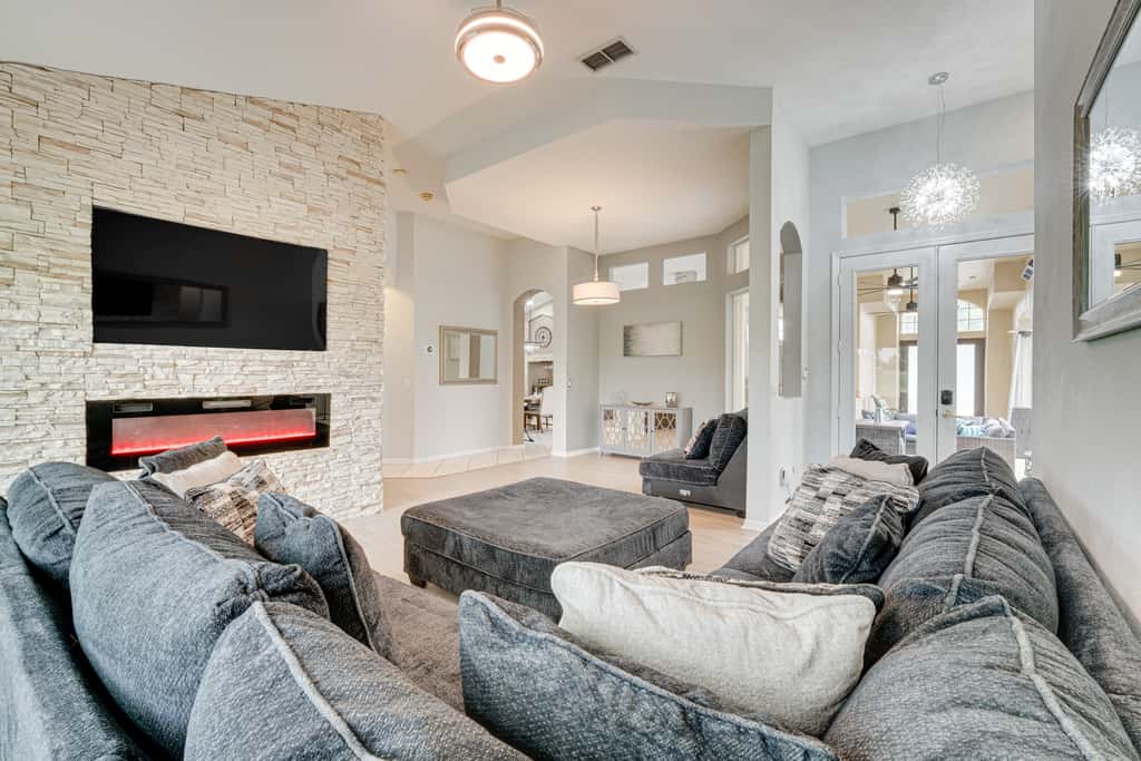 Game Room, Pool & Spa: Disney Area Getaway!