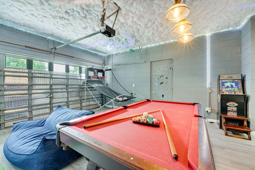 Game Room, Pool & Spa: Disney Area Getaway!