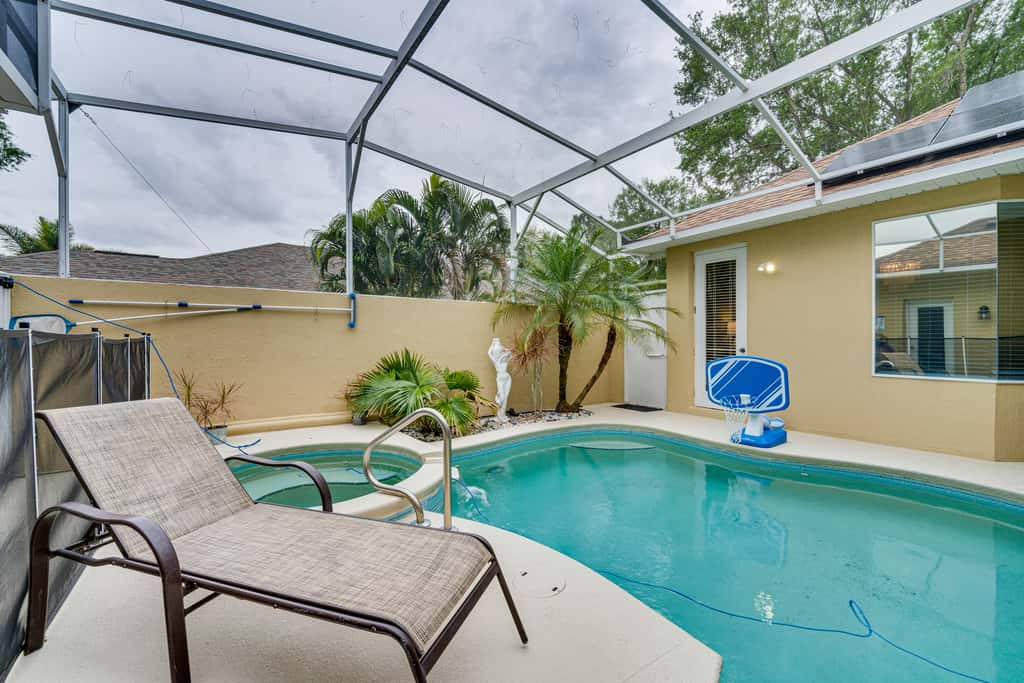 Game Room, Pool & Spa: Disney Area Getaway!