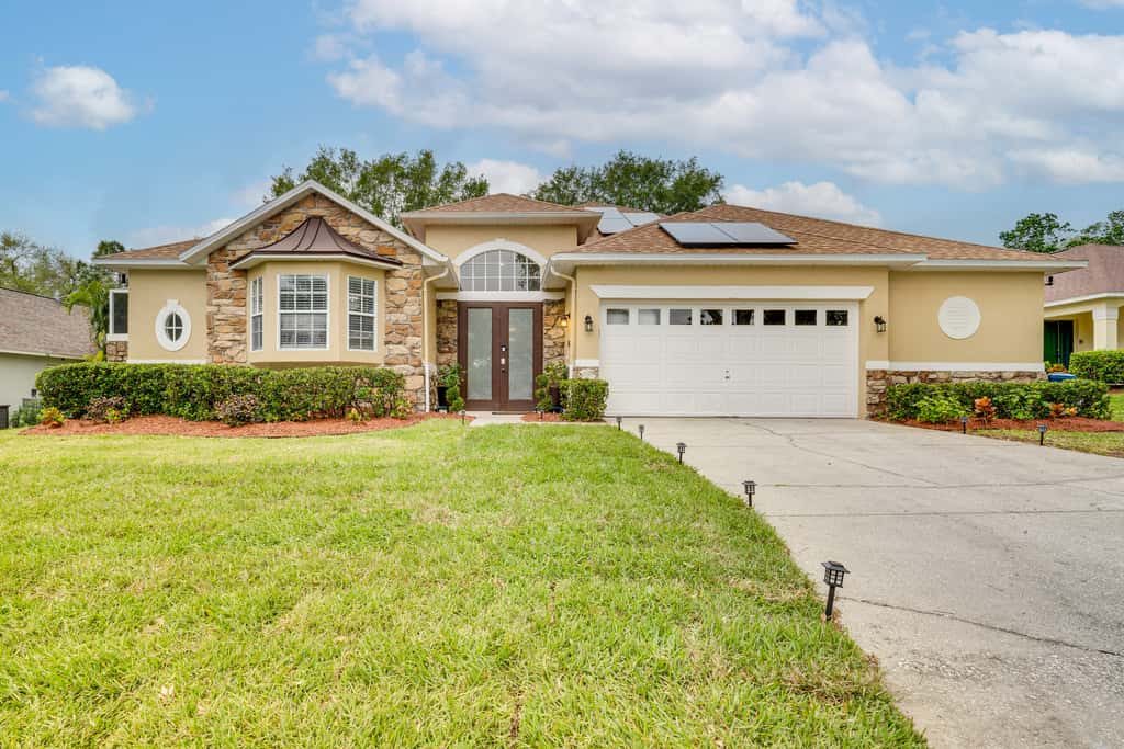Game Room, Pool & Spa: Disney Area Getaway!