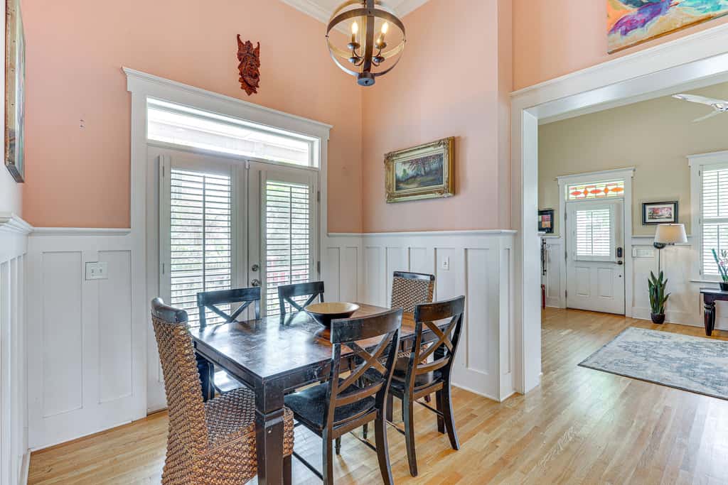 Charming Wilmington Cottage - Walk to Downtown!