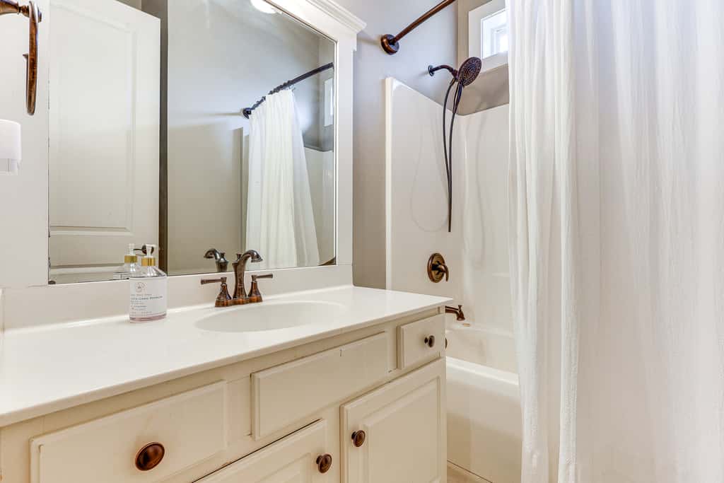 Charming Wilmington Cottage - Walk to Downtown!