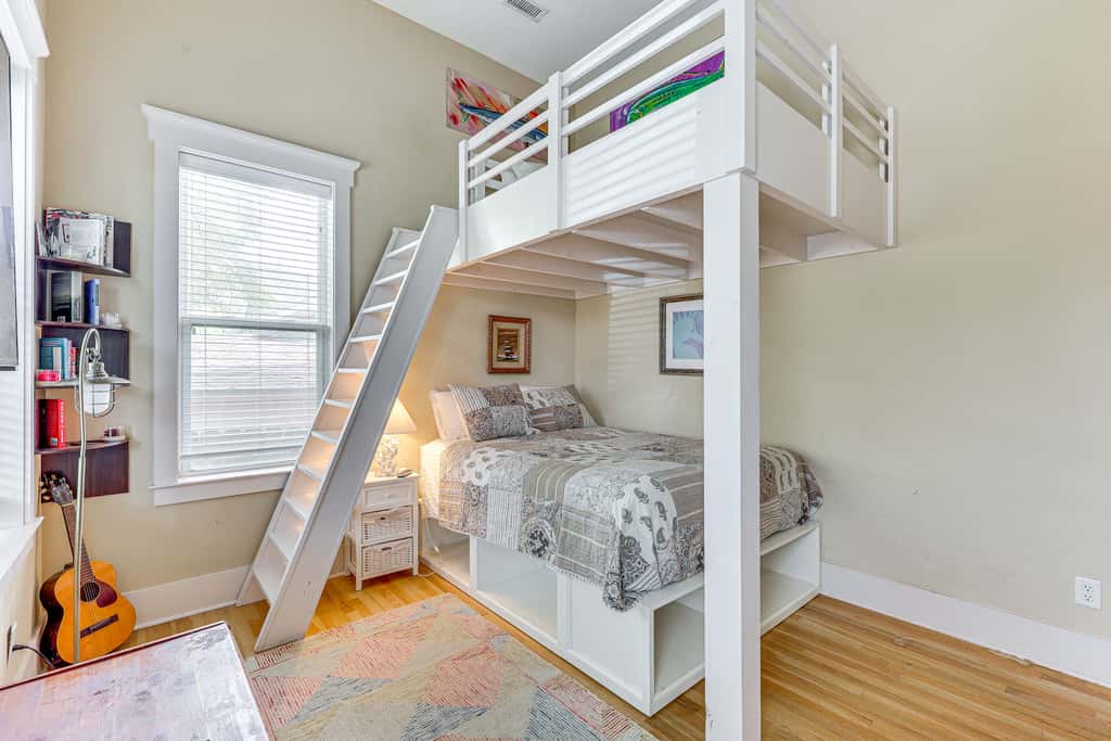 Charming Wilmington Cottage - Walk to Downtown!