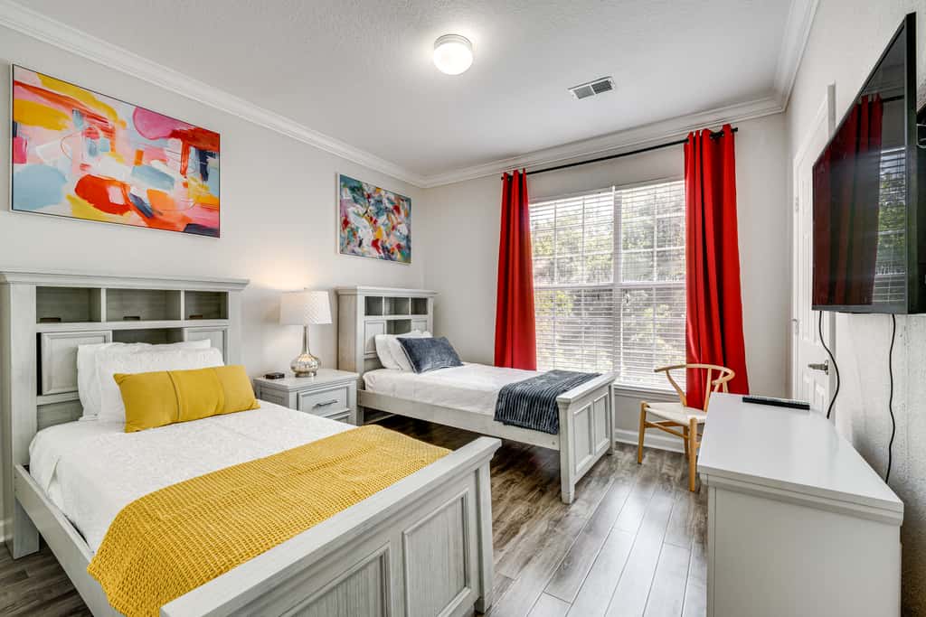 10 Mi to Disney! Resort Condo at ChampionsGate