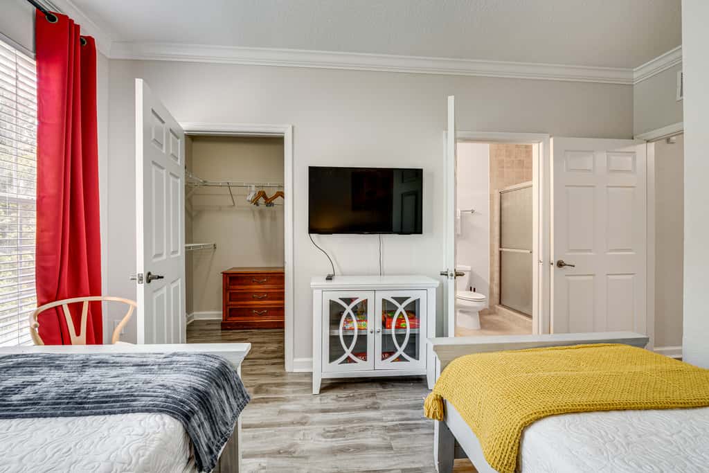 10 Mi to Disney! Resort Condo at ChampionsGate