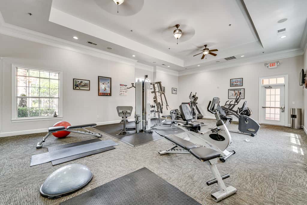 10 Mi to Disney! Resort Condo at ChampionsGate