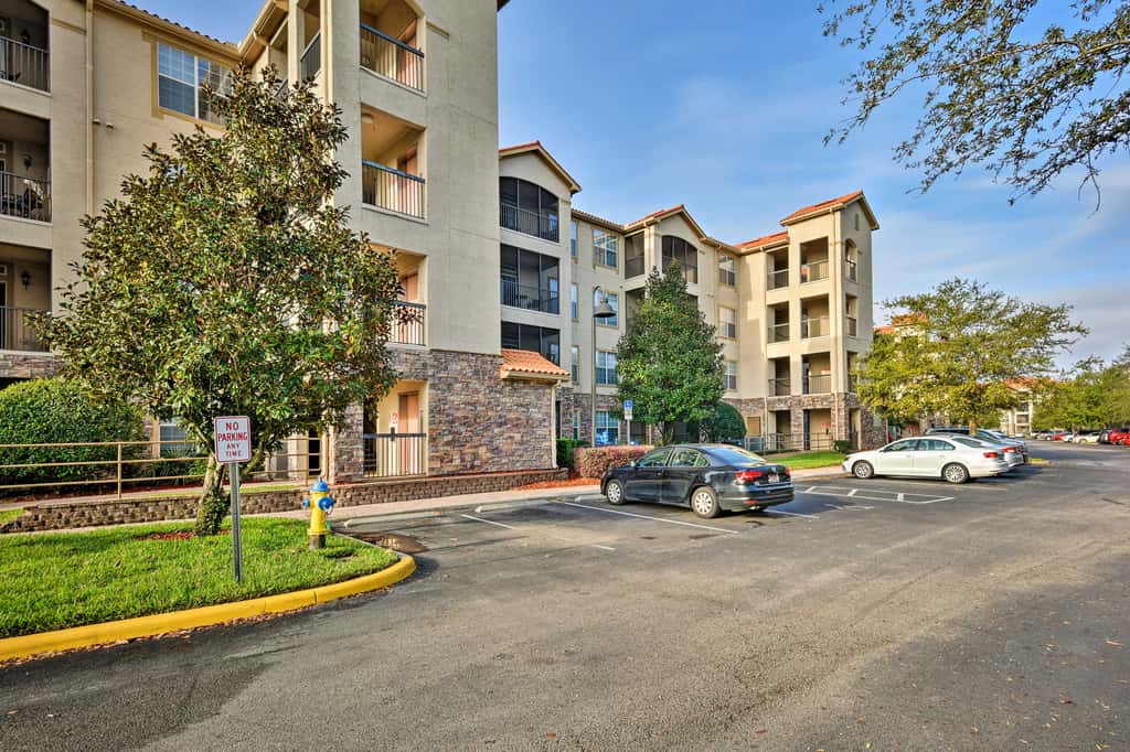 10 Mi to Disney! Resort Condo at ChampionsGate