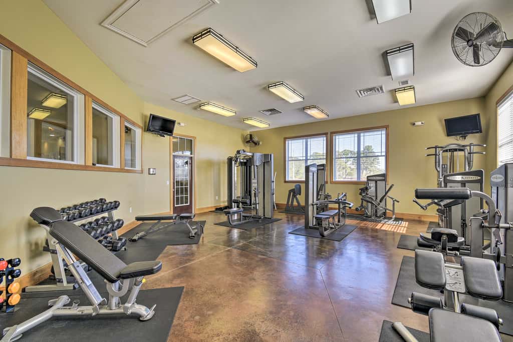 Gorgeous Calabash Condo w/ Balcony & Pool Access!