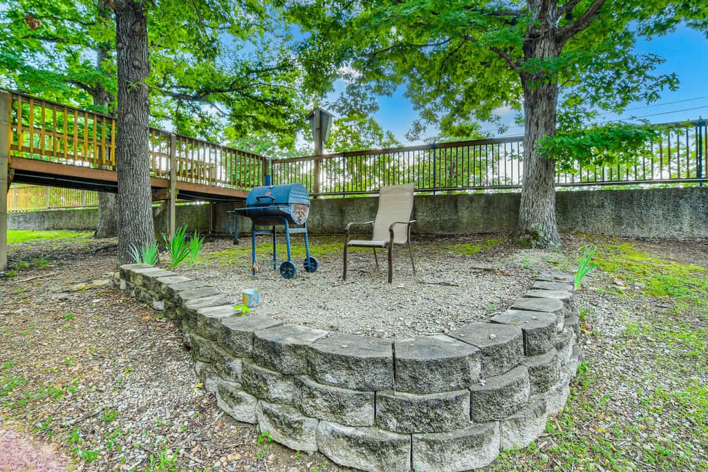 Hike & Leaf Peep! Condo 2 Mi to Silver Dollar City