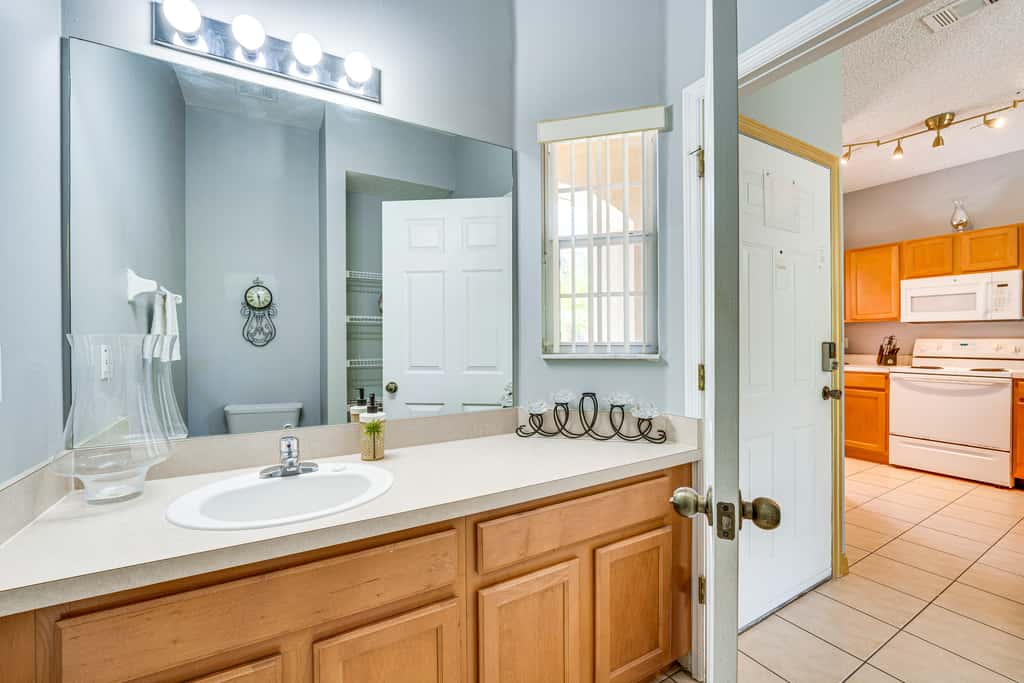 5 Mi to Disney: Family-Friendly Kissimmee Retreat!