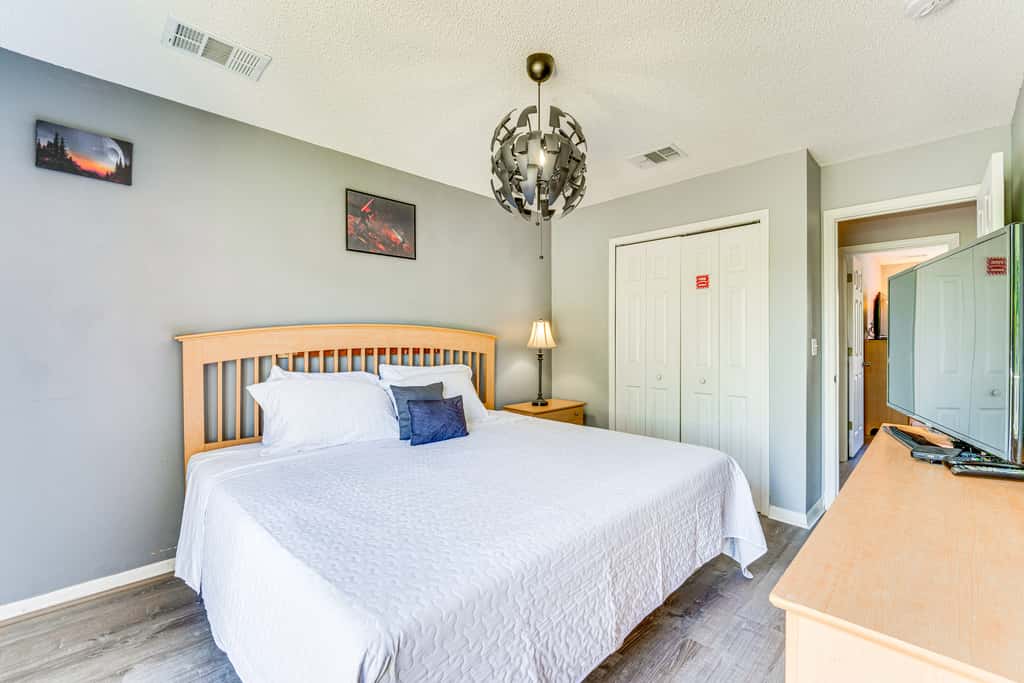 5 Mi to Disney: Family-Friendly Kissimmee Retreat!