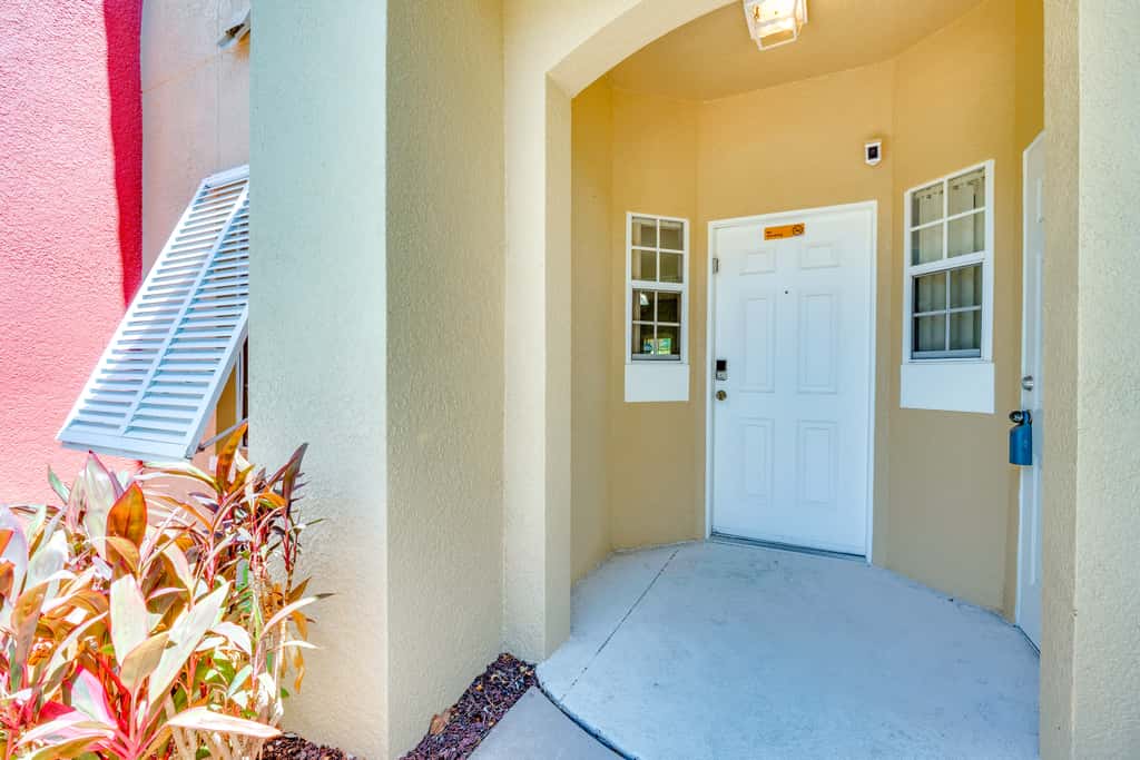 5 Mi to Disney: Family-Friendly Kissimmee Retreat!