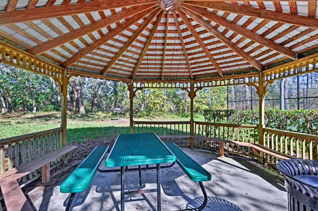 5 Mi to Disney: Family-Friendly Kissimmee Retreat!