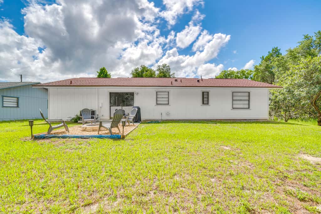 2 Mi to State Parks! Crystal River Home w/ Yard