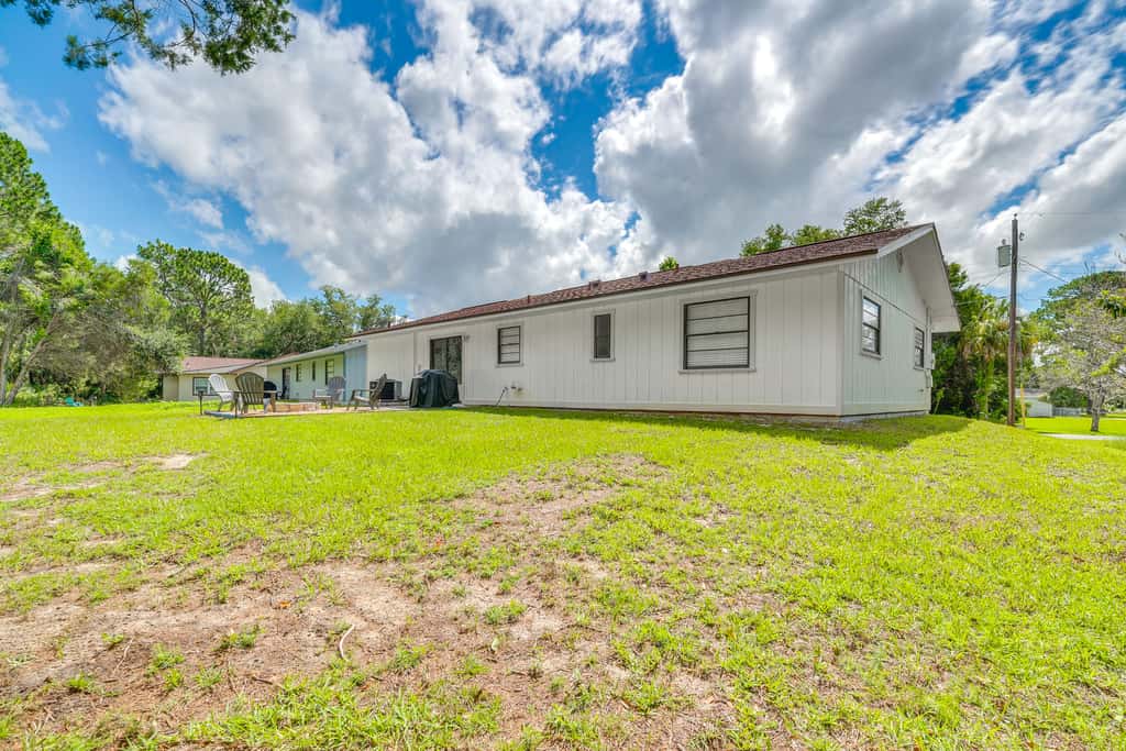 2 Mi to State Parks! Crystal River Home w/ Yard