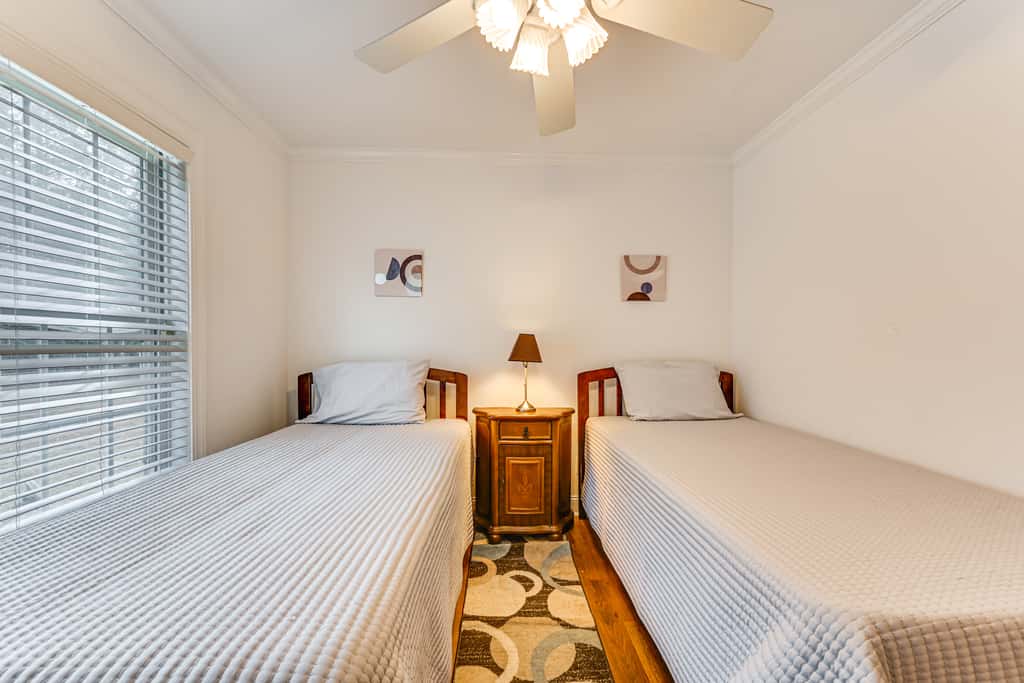 9 Mi to Dtwn: Greenville Home w/ Screened Patio!