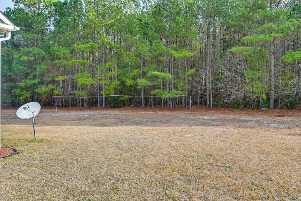 9 Mi to Dtwn: Greenville Home w/ Screened Patio!
