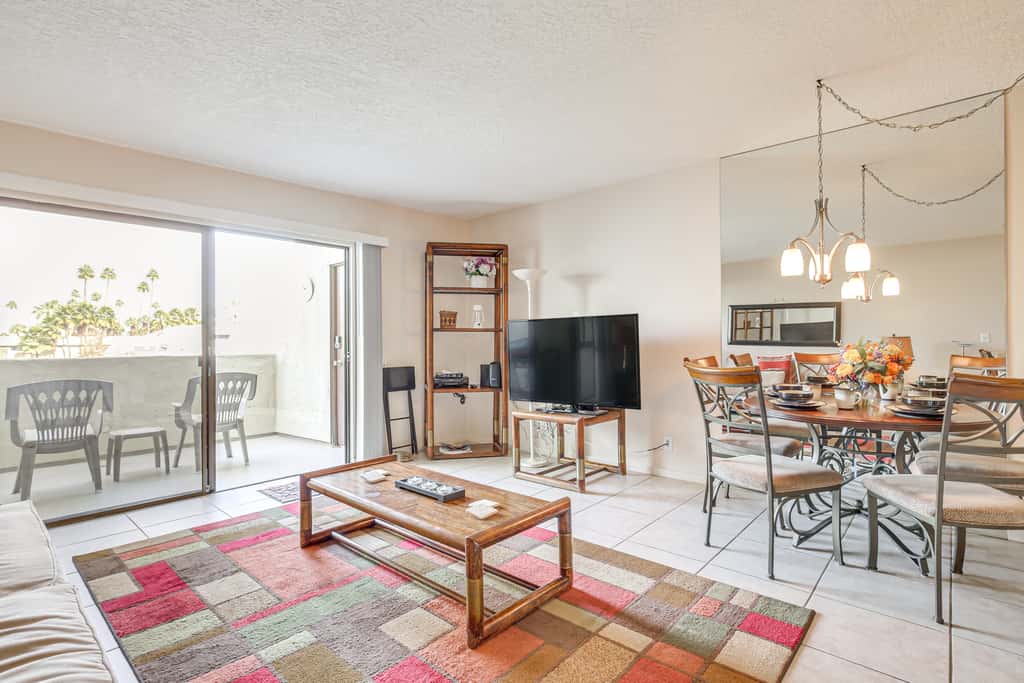 3 Mi to Dtwn Palm Springs: Condo w/ Pool Access!