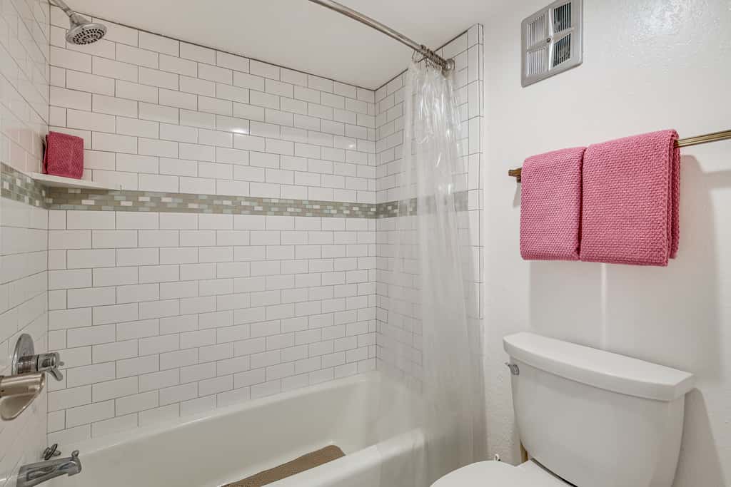 3 Mi to Dtwn Palm Springs: Condo w/ Pool Access!