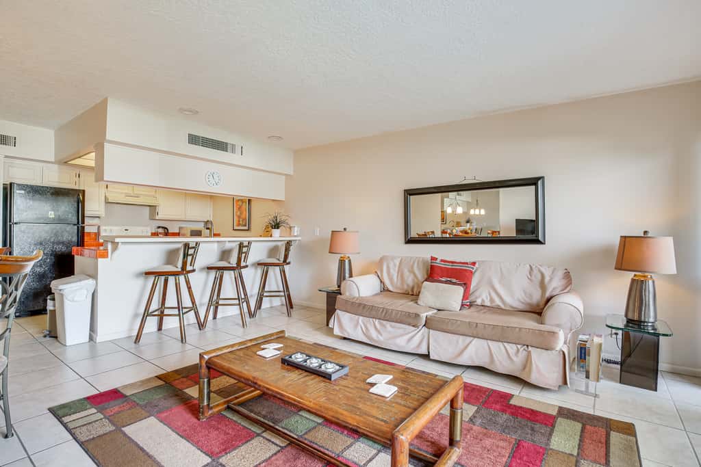 3 Mi to Dtwn Palm Springs: Condo w/ Pool Access!