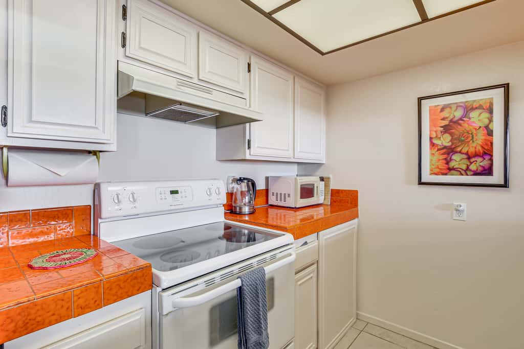 3 Mi to Dtwn Palm Springs: Condo w/ Pool Access!