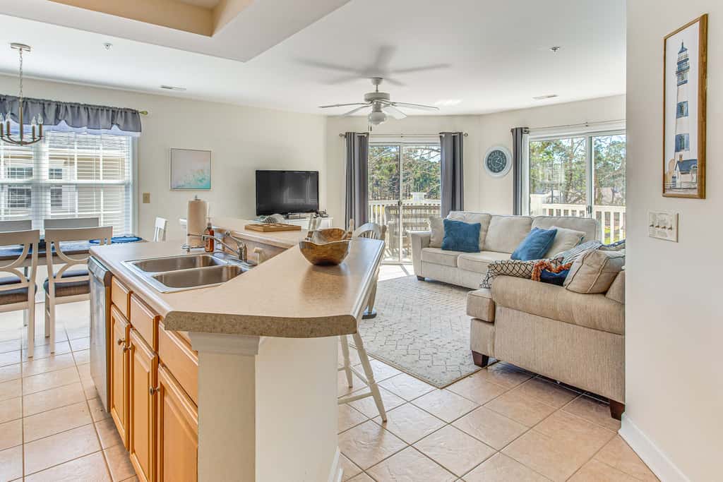 Dog-Friendly Condo w/ Resort Perks in Calabash!