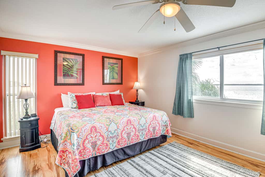 Condo on St Johns River w/ Boat Dock Access!