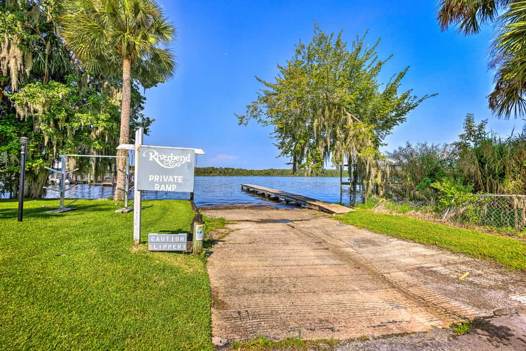 Condo on St Johns River w/ Boat Dock Access!