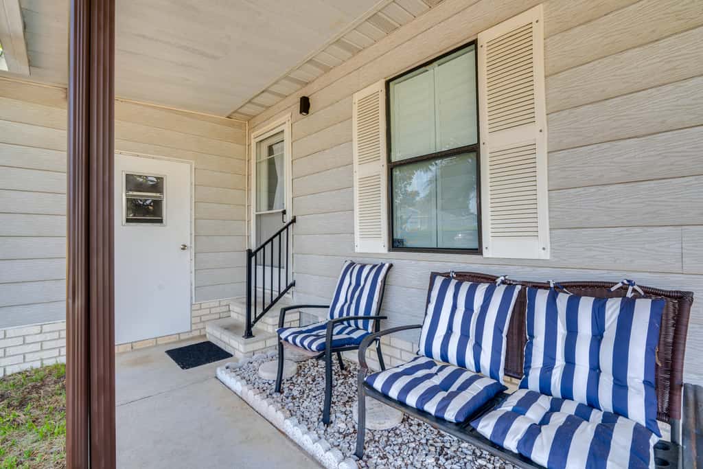 Golf & Pool Access: Home w/ Yard in Lady Lake