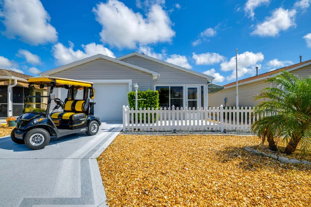 4 Mi to Lake Sumter Landing: Home in The Villages