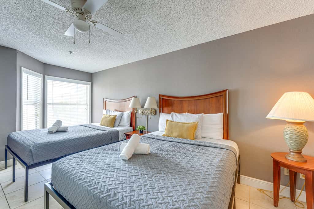 2 Mi to Disney: Resort Condo w/ Pool Access