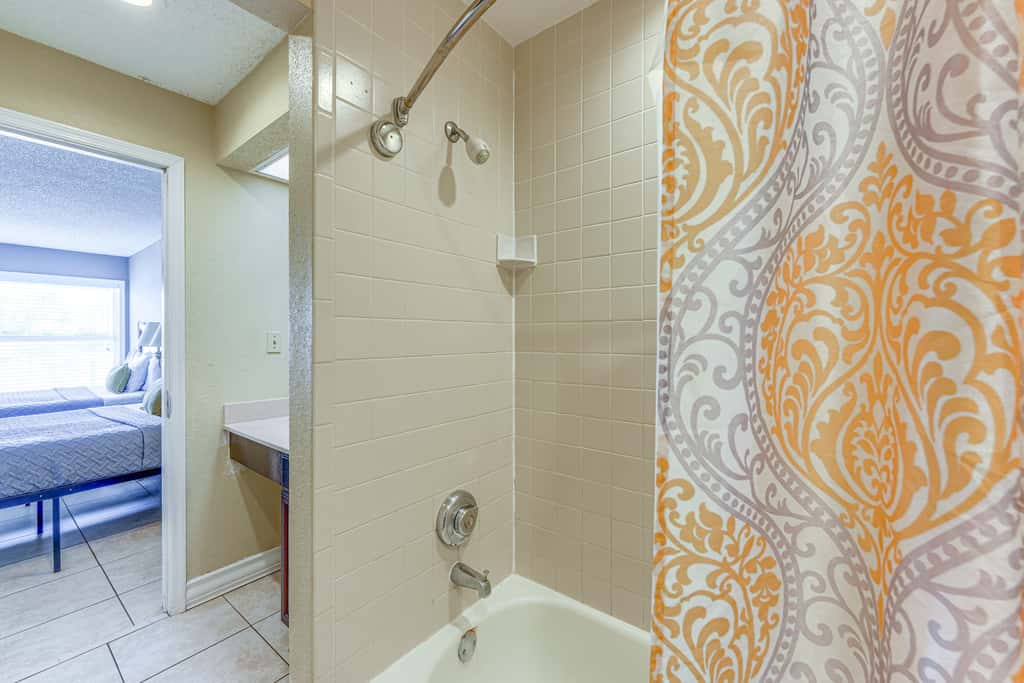 2 Mi to Disney: Resort Condo w/ Pool Access