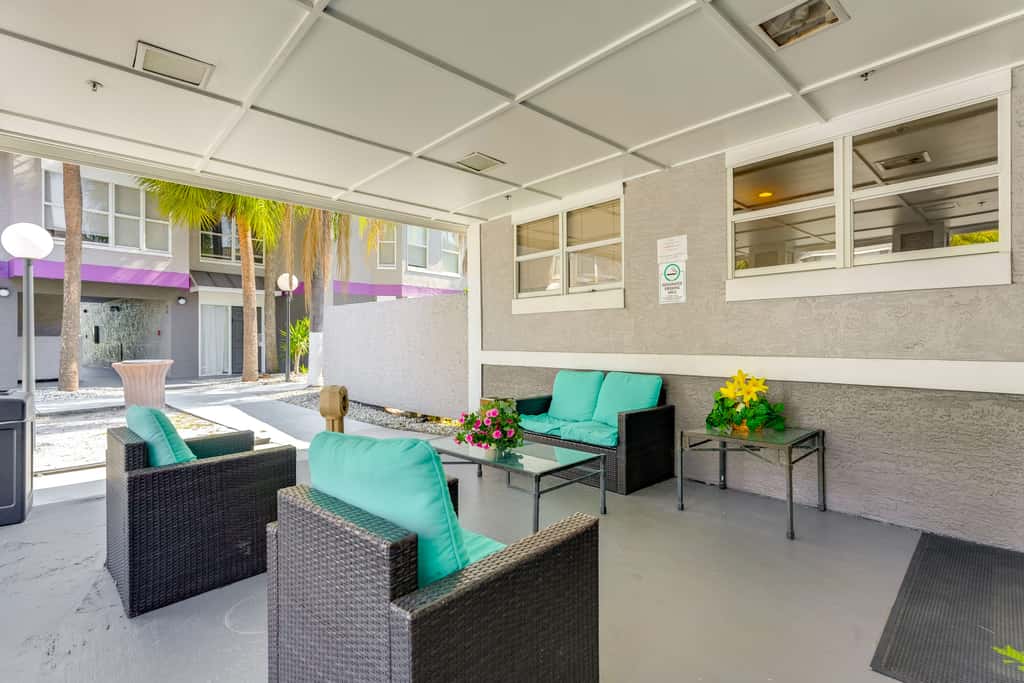 2 Mi to Disney: Resort Condo w/ Pool Access