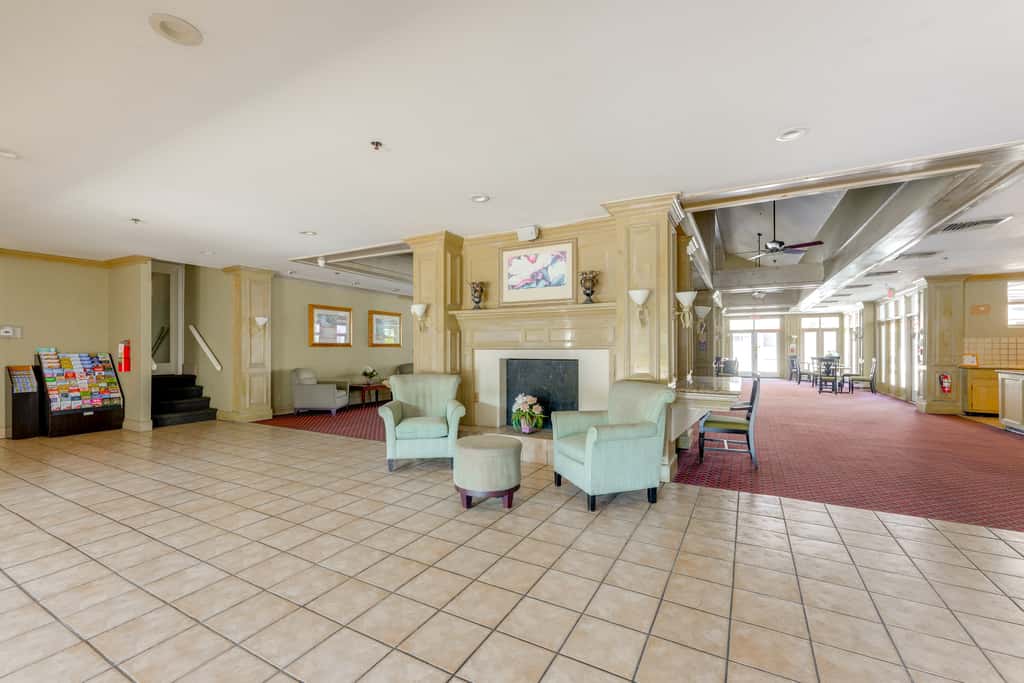 2 Mi to Disney: Resort Condo w/ Pool Access
