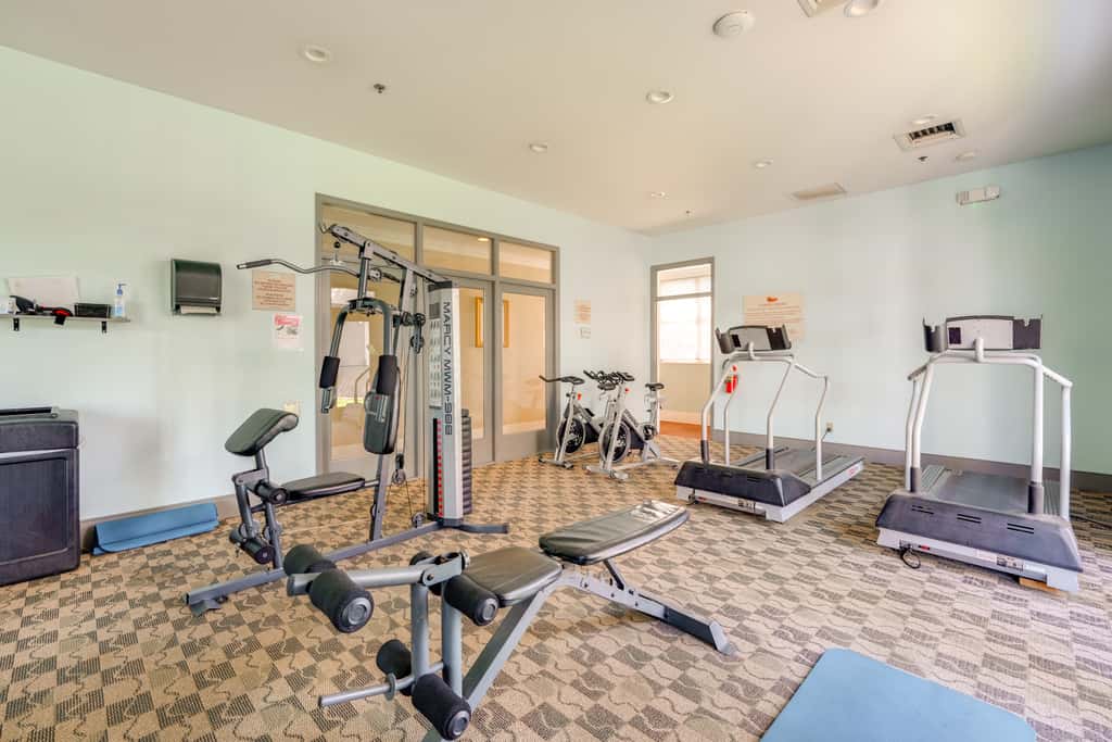 2 Mi to Disney: Resort Condo w/ Pool Access