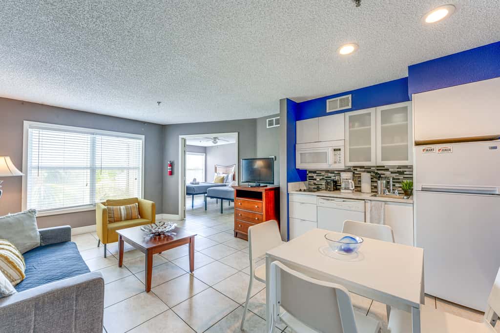 2 Mi to Disney: Resort Condo w/ Pool Access
