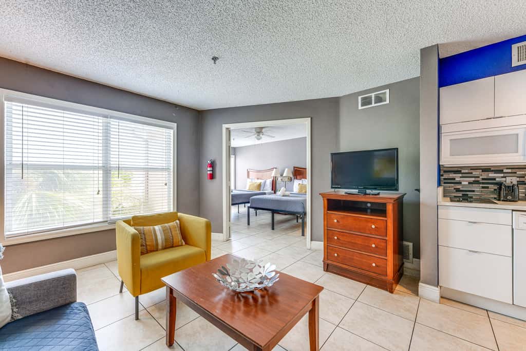 2 Mi to Disney: Resort Condo w/ Pool Access
