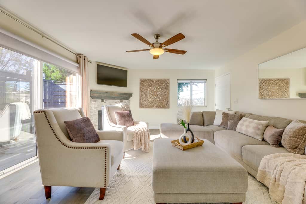 3 Mi to Dodger Stadium: Hillside Home w/ Patio!