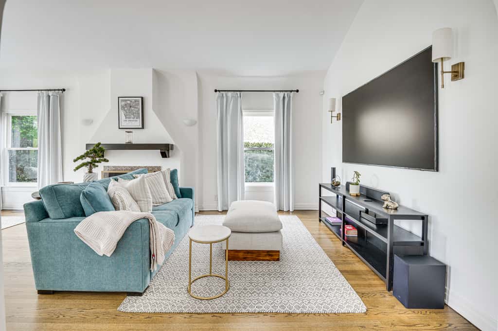 1 Block to Melrose Ave! Bright Home w/ Pool