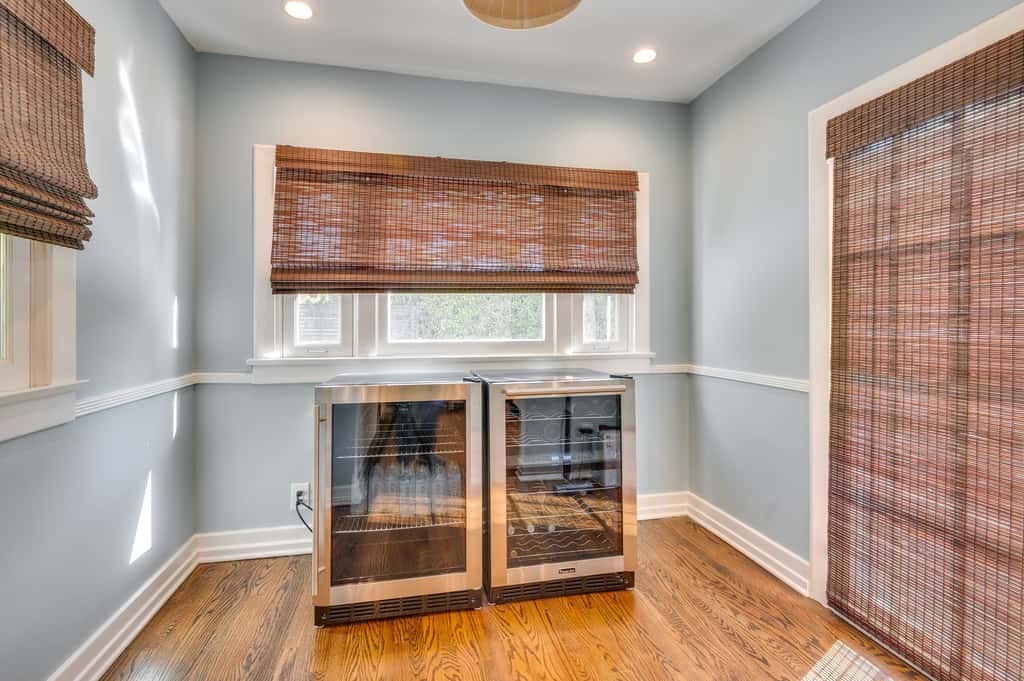 1 Block to Melrose Ave! Bright Home w/ Pool