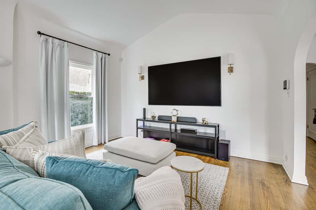 1 Block to Melrose Ave! Bright Home w/ Pool