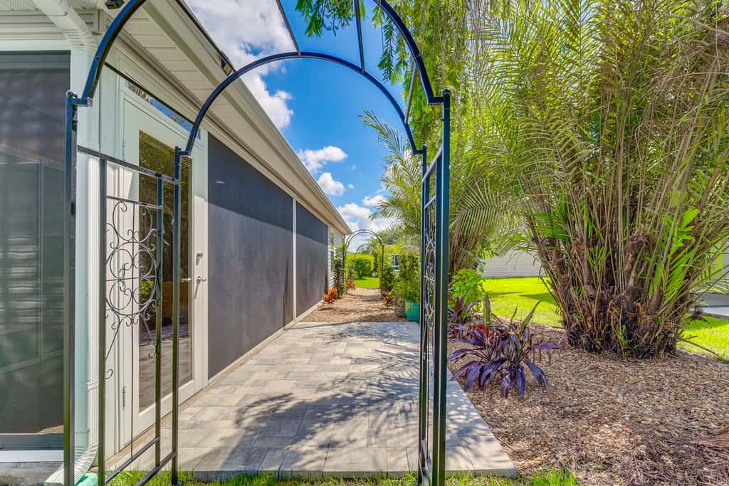 Golf Cart & Pool Access: The Villages Home!